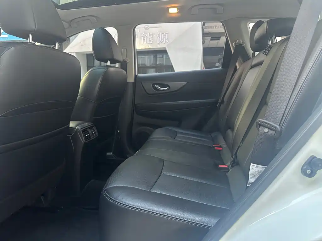 Nissan X-Trail — миниатюра 14