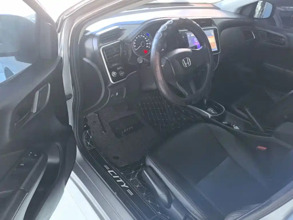 Honda City — миниатюра 16