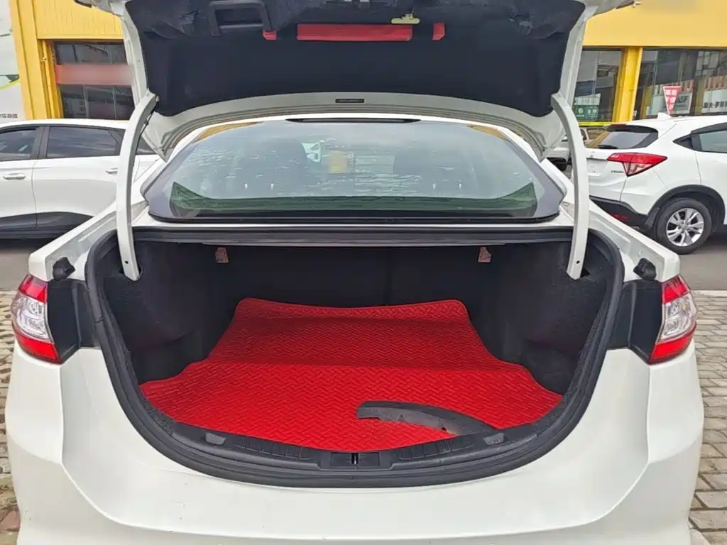 Ford Mondeo — миниатюра 19