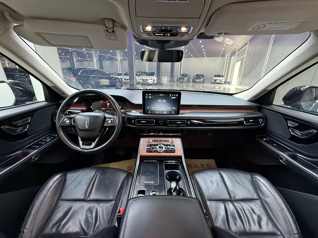 Lincoln Aviator (Import) — миниатюра 12