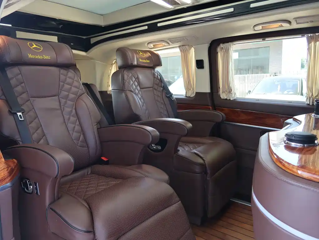 Mercedes-Benz V-Class — миниатюра 16