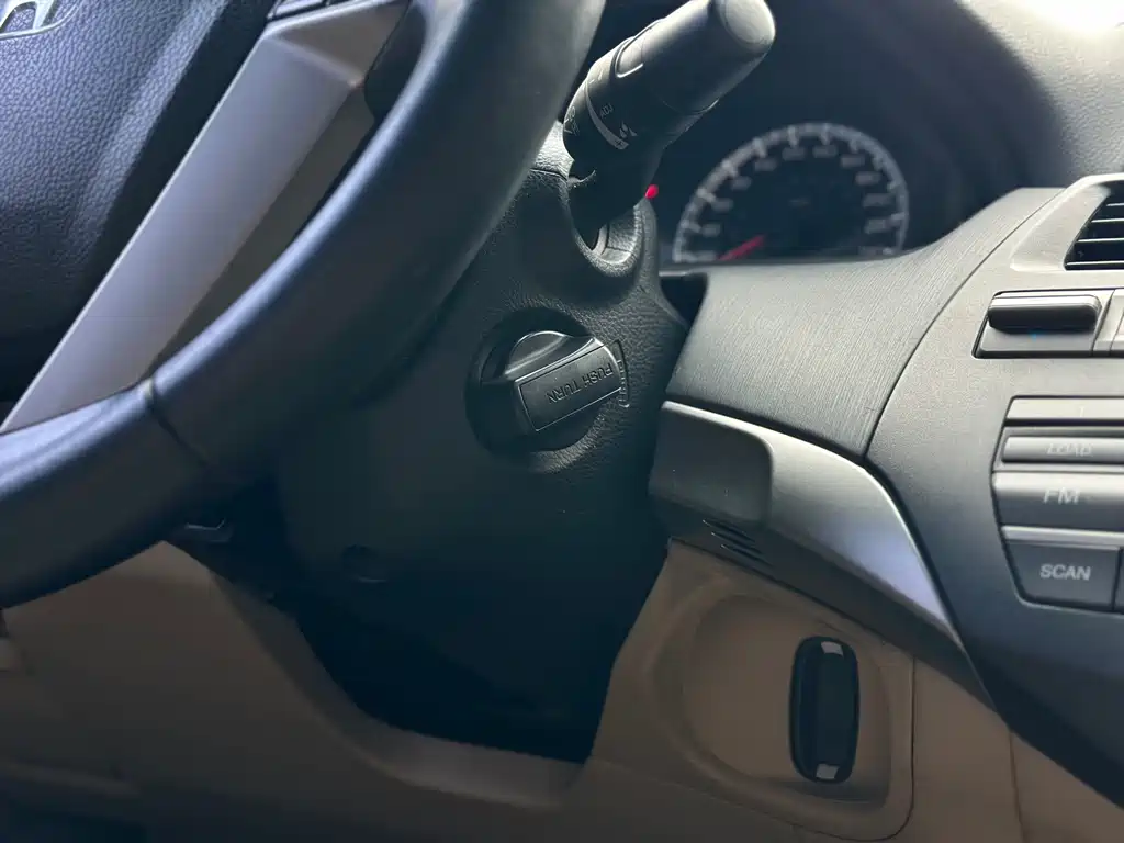 Honda Accord — миниатюра 16