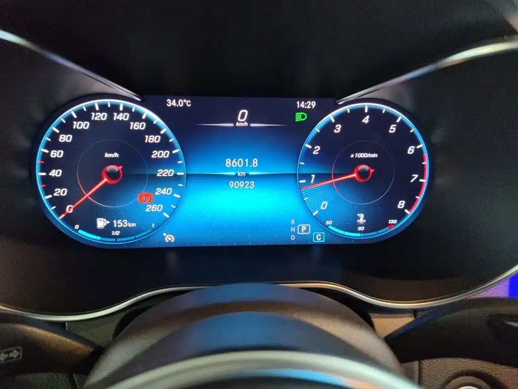 Mercedes-Benz GLC — миниатюра 12