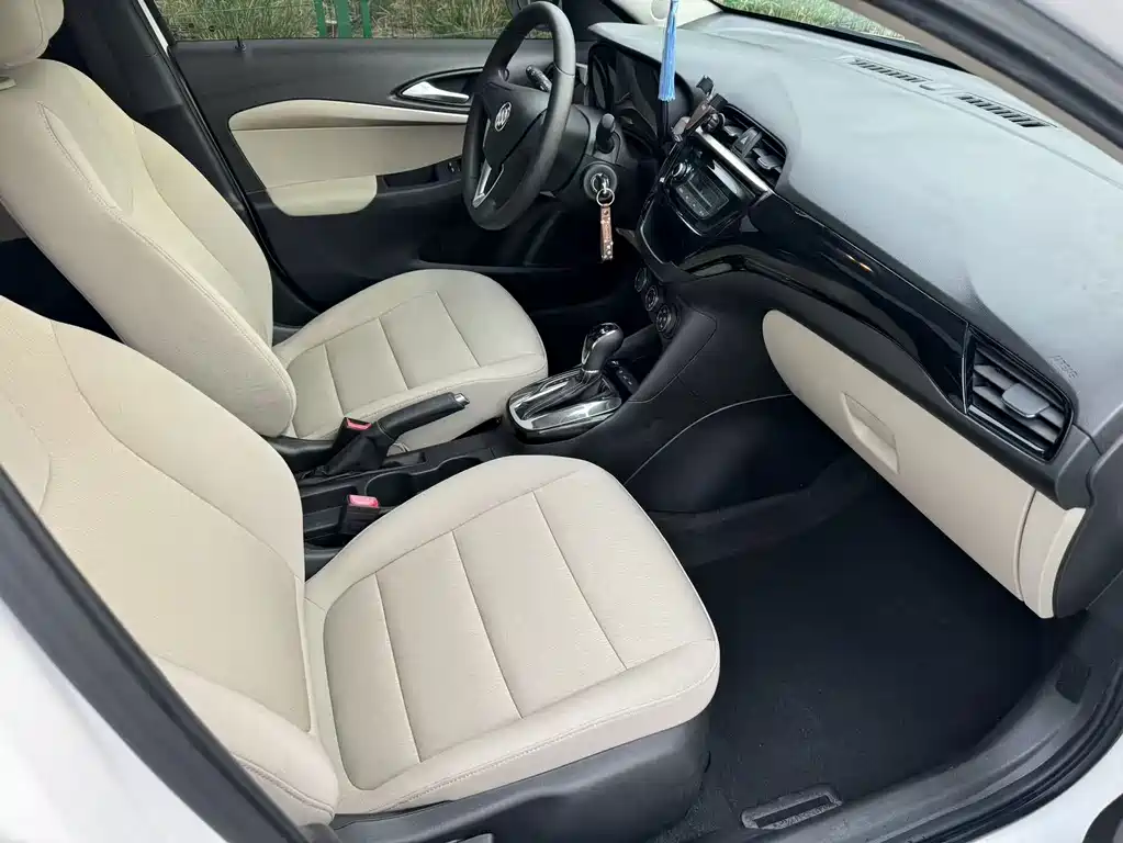 Buick Excelle — миниатюра 11