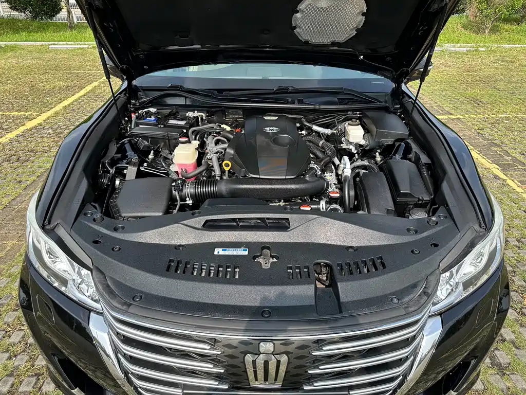 Toyota Crown — миниатюра 16