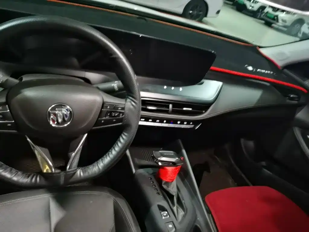 Buick Verano — миниатюра 12