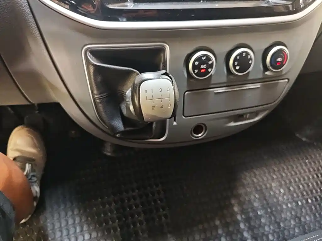 Maxus V80 — миниатюра 14