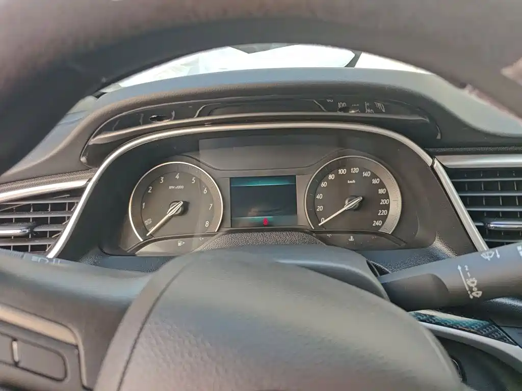 Buick Excelle — миниатюра 4
