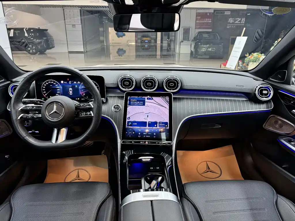 Mercedes-Benz C-Class — миниатюра 8