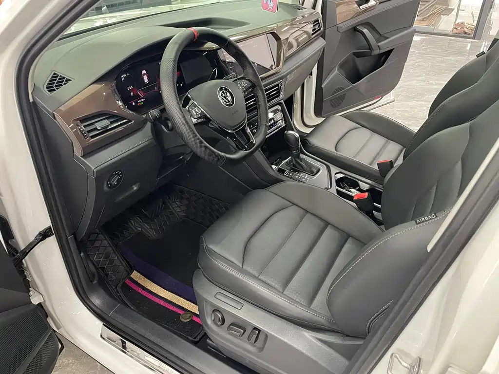 Volkswagen Tharu 2022 280TSI Luxury