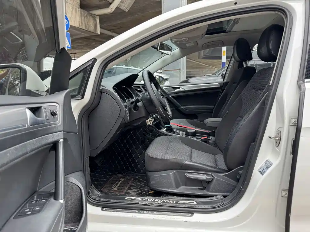 Volkswagen Golf — миниатюра 7