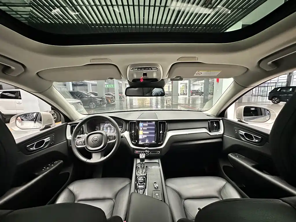 Volvo XC60 — миниатюра 9