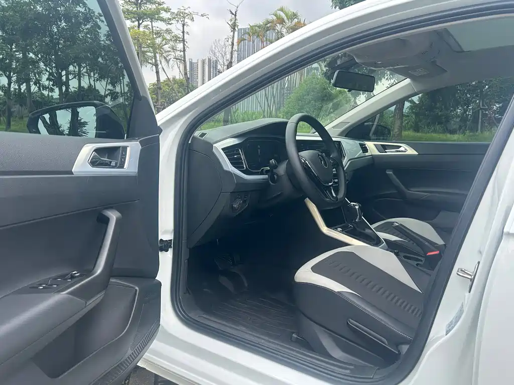 Volkswagen Polo — миниатюра 11
