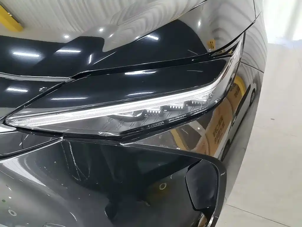 Toyota bZ4X — миниатюра 24