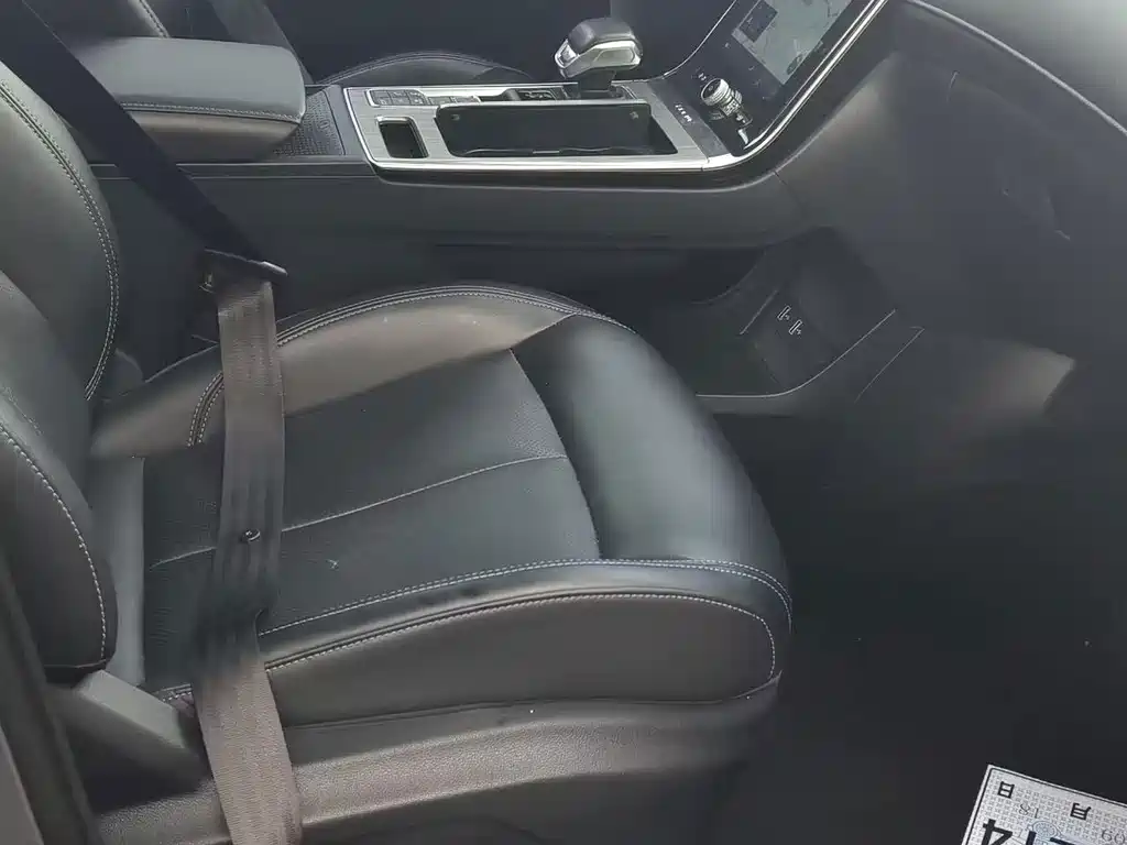 Roewe RX5 New Energy — миниатюра 12