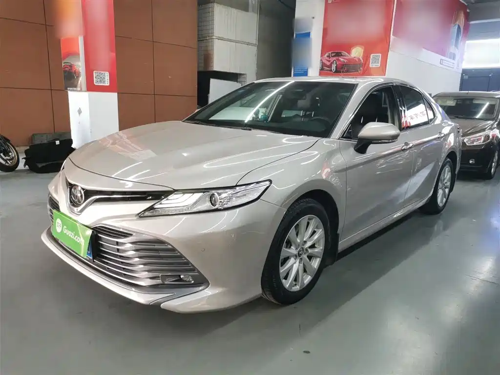 Toyota Camry 2019