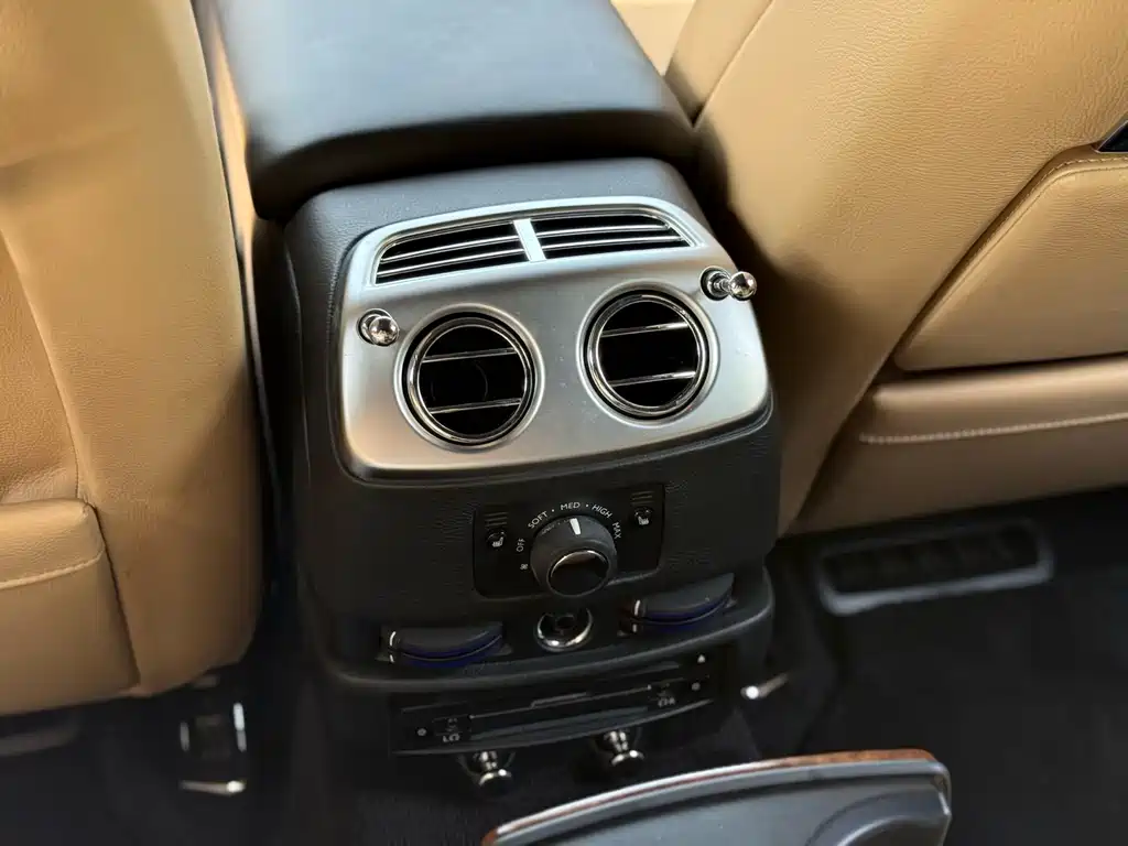 Rolls-Royce Ghost — миниатюра 15