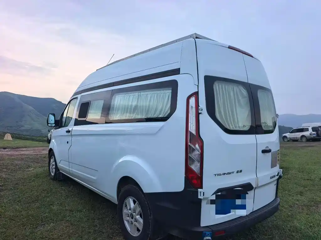 Ford Transit — миниатюра 3
