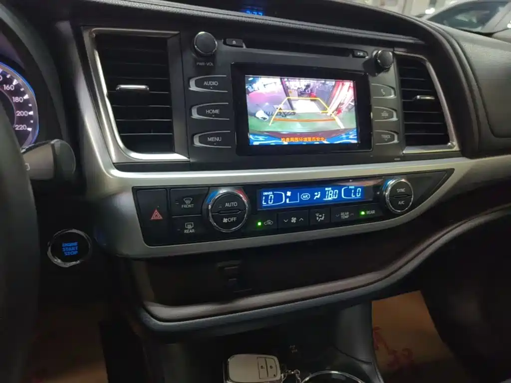 Toyota Highlander — миниатюра 13