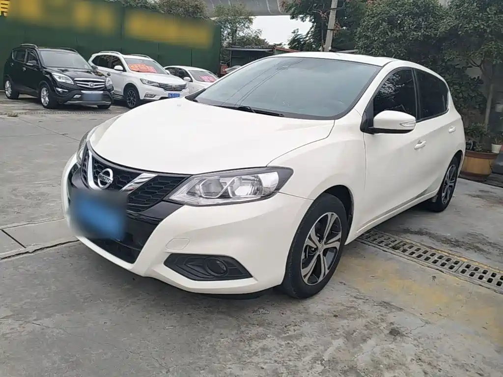 Nissan Tiida — миниатюра 2