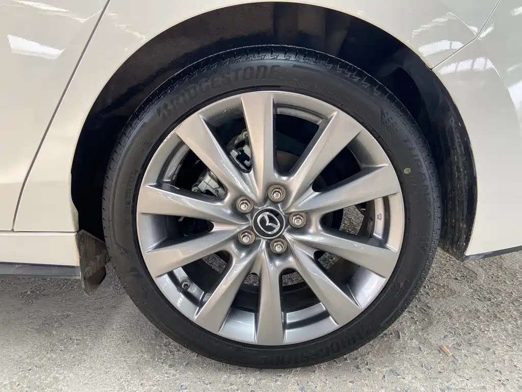 Mazda 3 Axela — миниатюра 10