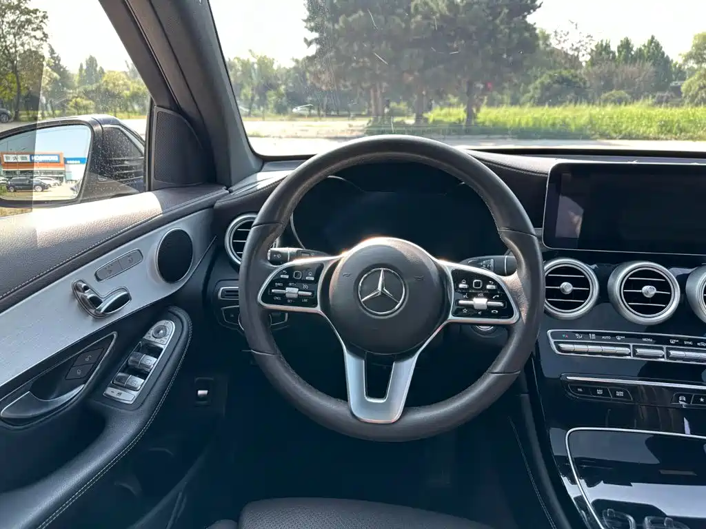 Mercedes-Benz GLC — миниатюра 20