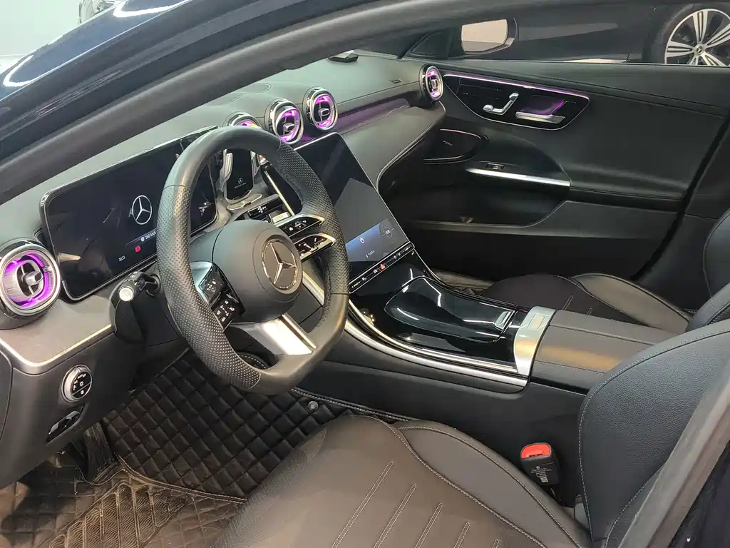 Mercedes-Benz C-Class — миниатюра 7