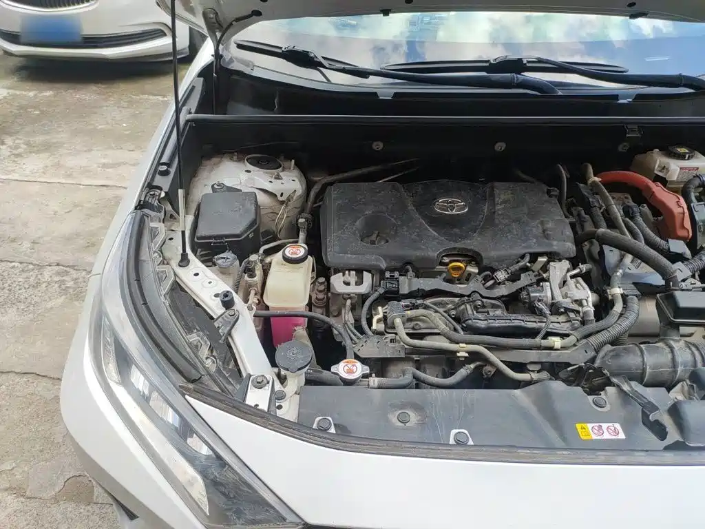 Toyota RAV4 — миниатюра 19