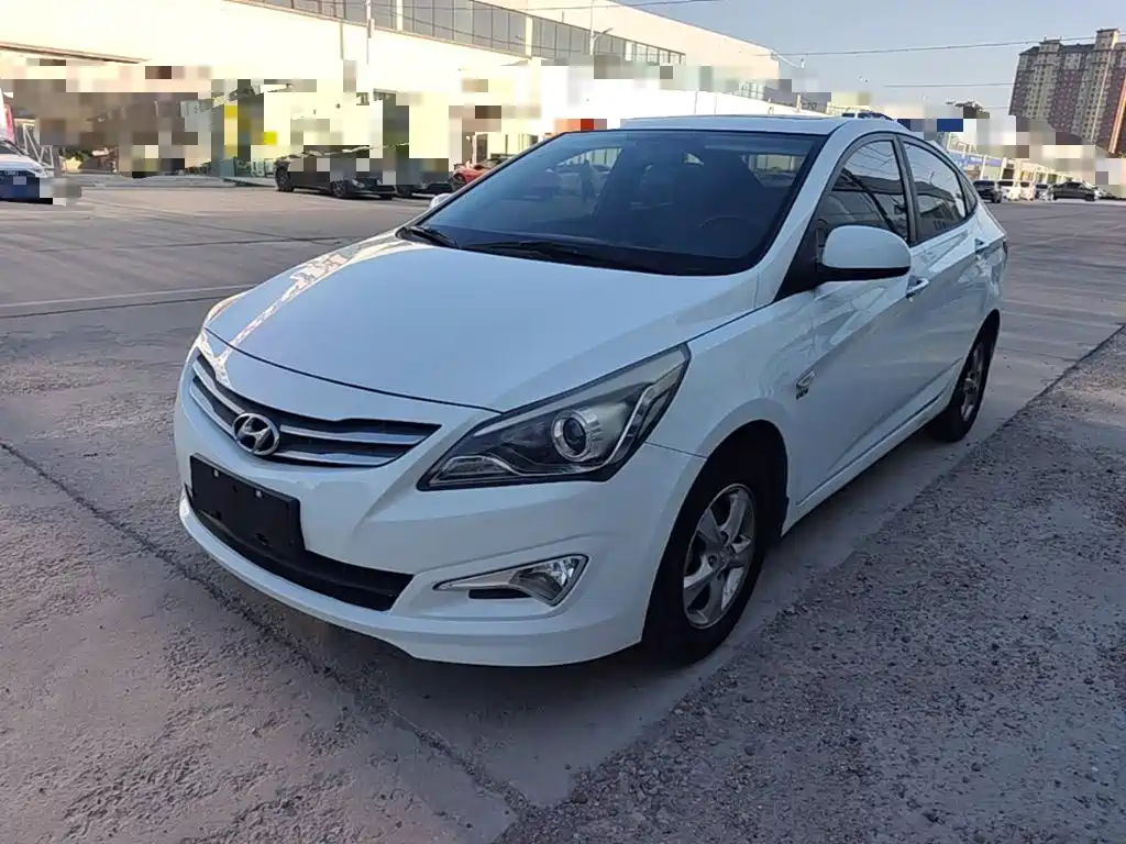 Hyundai Verna — миниатюра 2