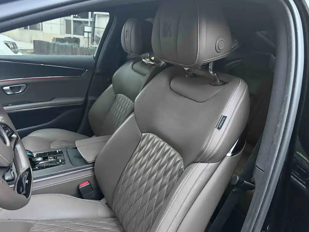 BYD Han — миниатюра 12