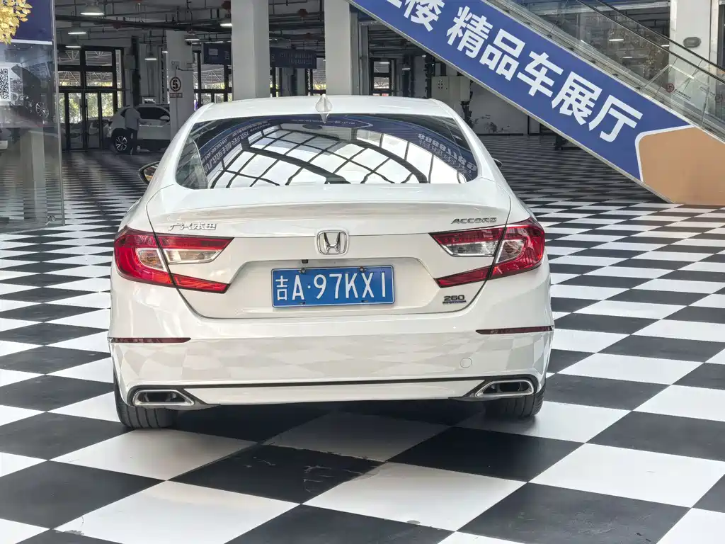 Honda Accord — миниатюра 9