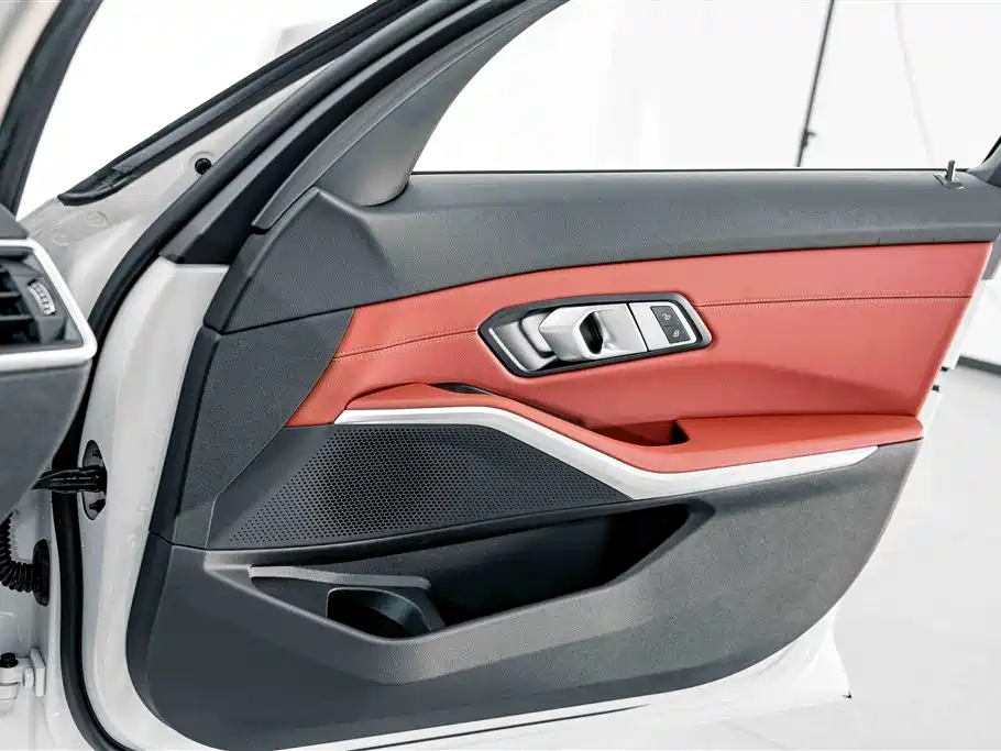 BMW 3 Series — миниатюра 13