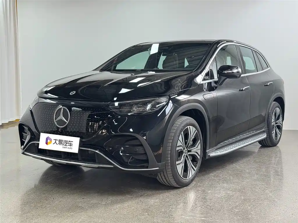 Mercedes-Benz EQE SUV 2026