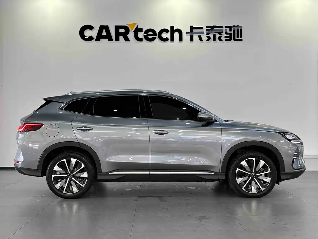 BYD PLUS New Energy — миниатюра 4