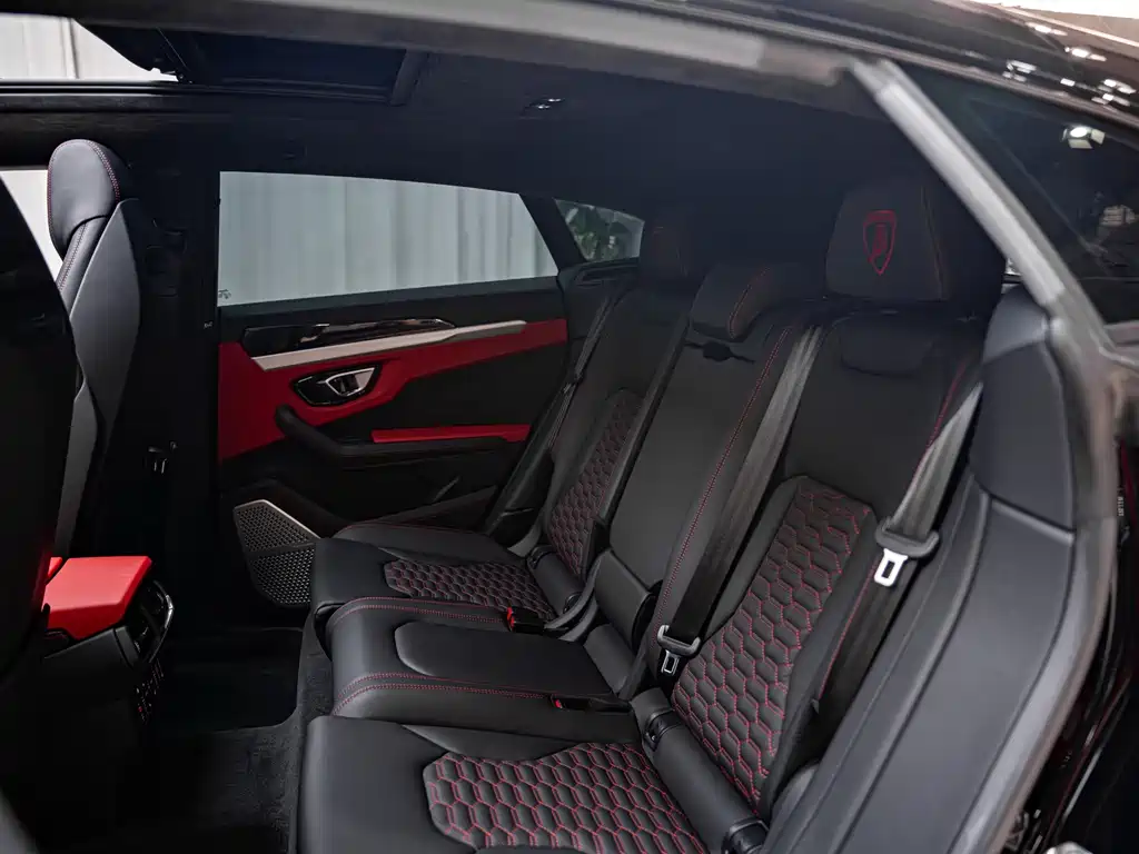 Lamborghini Urus — миниатюра 9