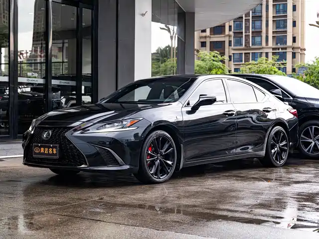 2024 Lexus ES