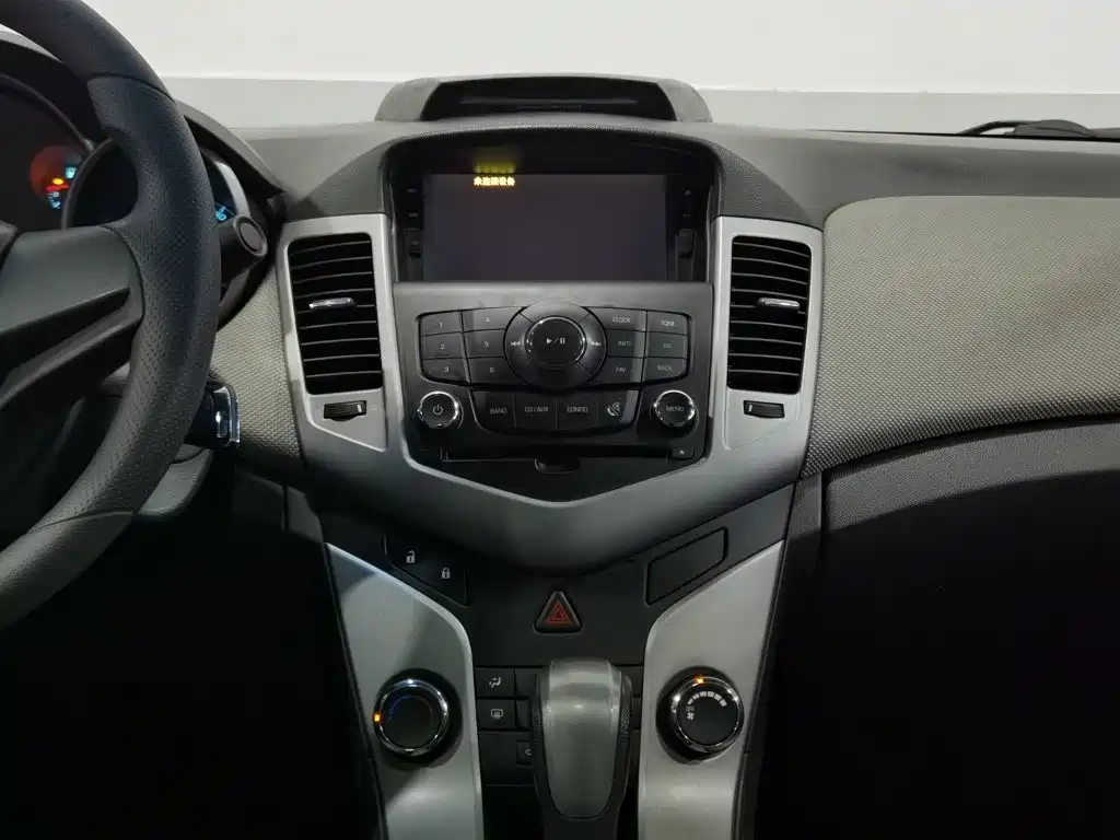 Chevrolet Cruze — миниатюра 12