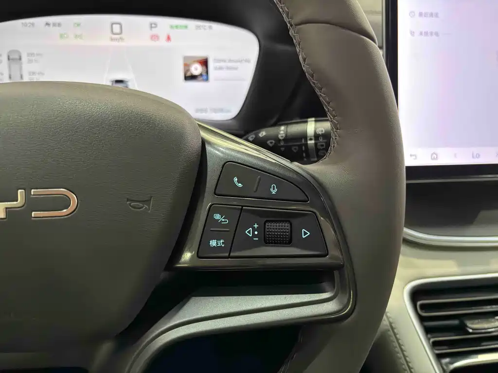 BYD PLUS New Energy — миниатюра 18