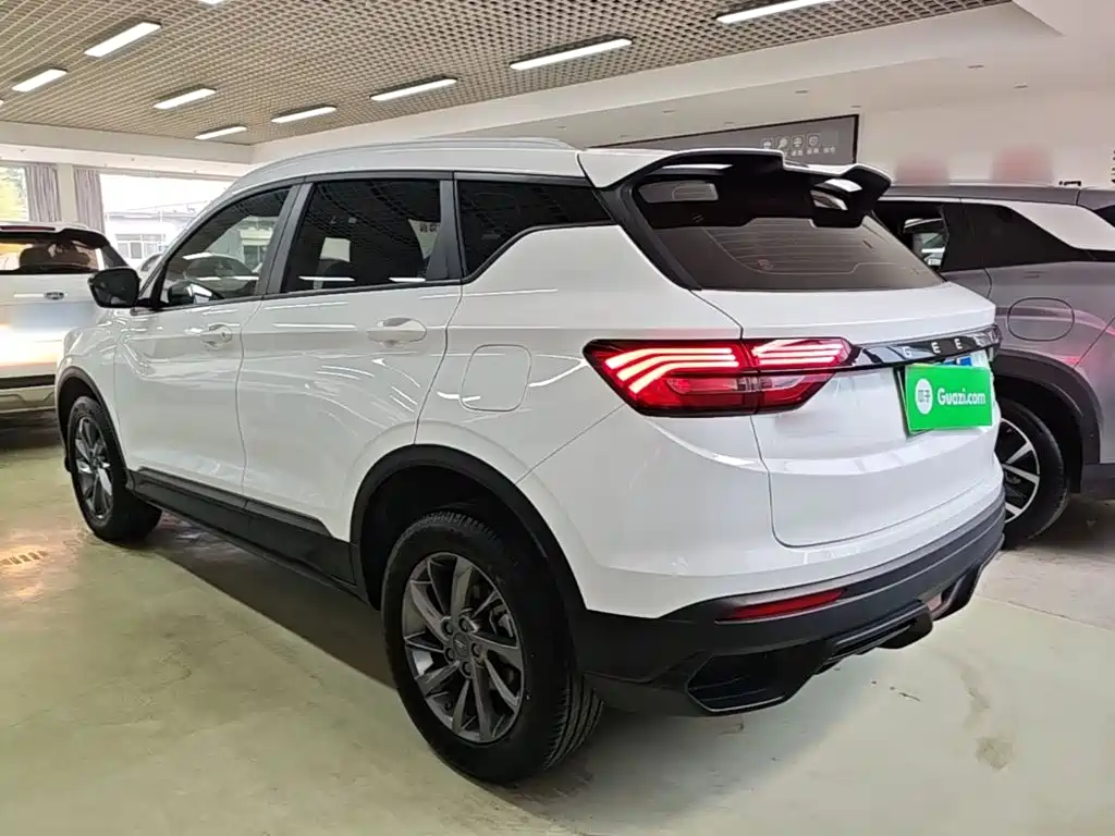 Geely Binyue — миниатюра 5