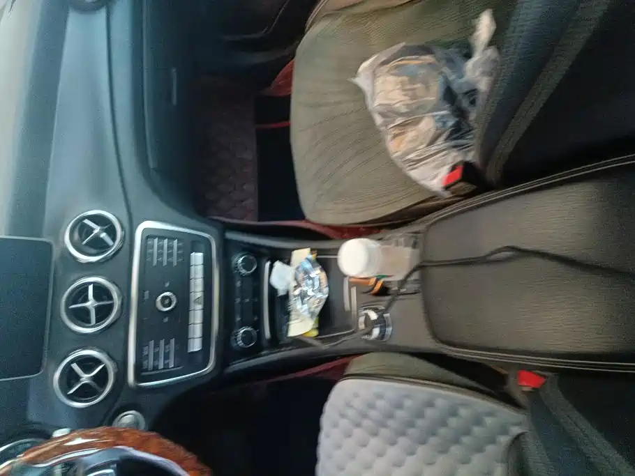 Mercedes-Benz GLA — миниатюра 16