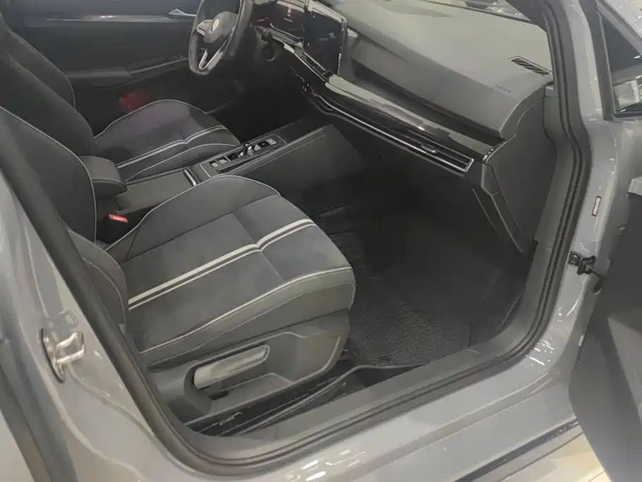 Volkswagen Golf — миниатюра 8