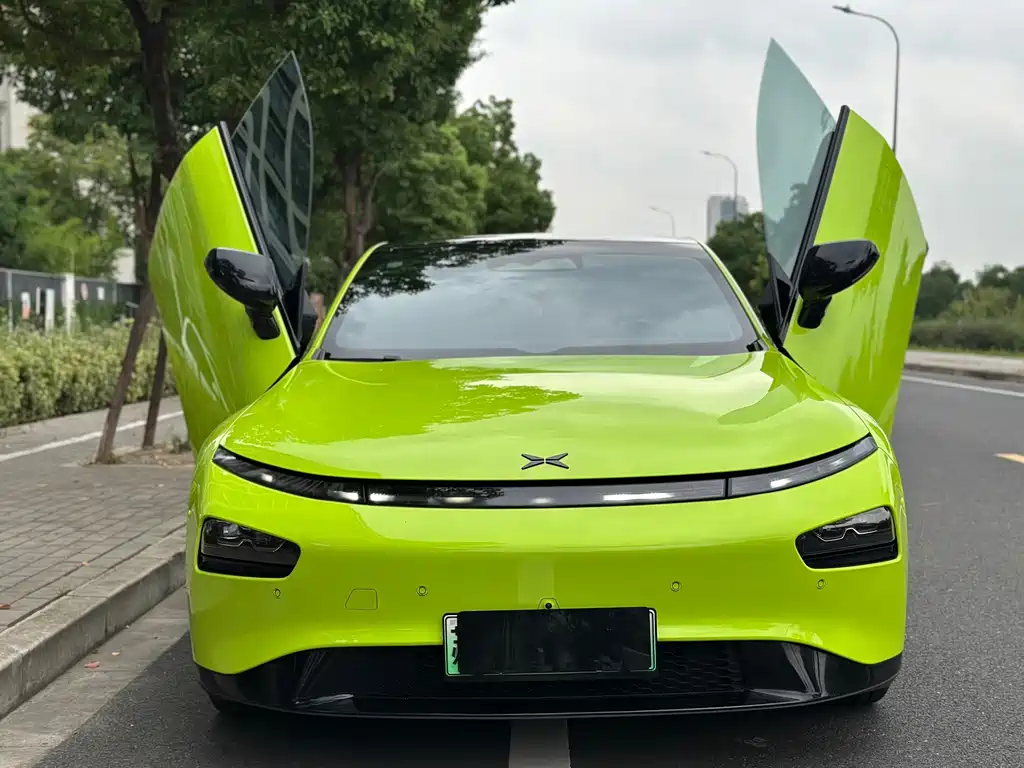 XPeng P7 — миниатюра 2