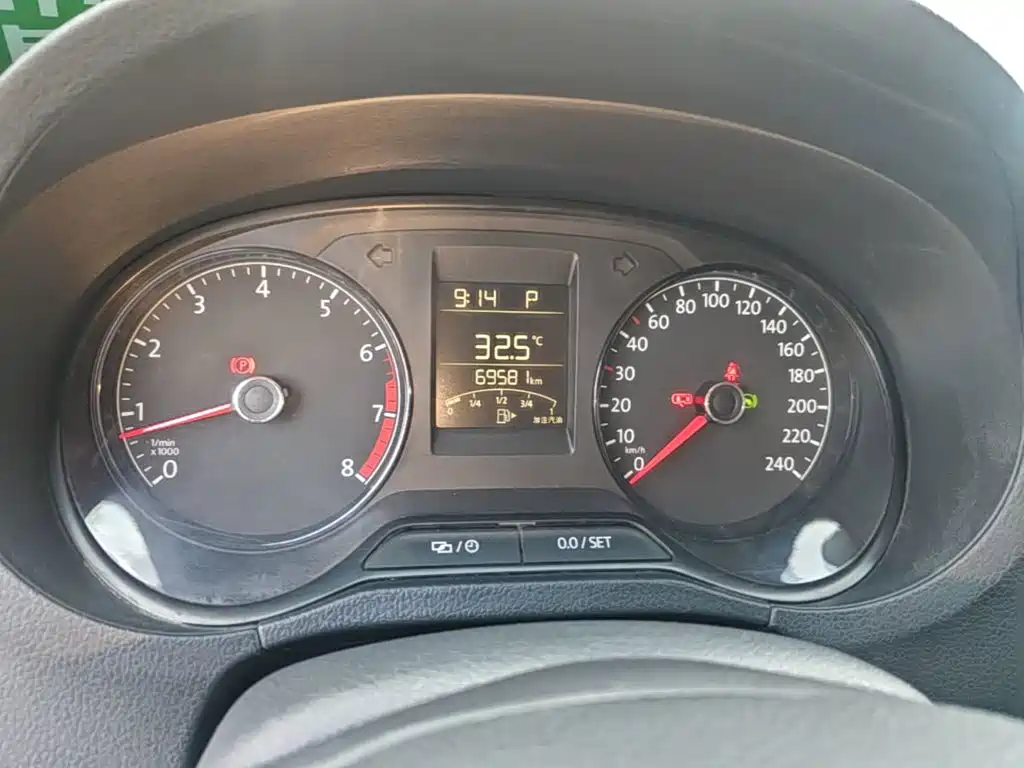 Volkswagen Polo — миниатюра 12