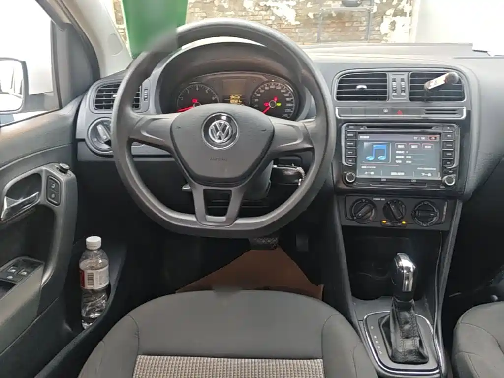 Volkswagen Polo — миниатюра 11