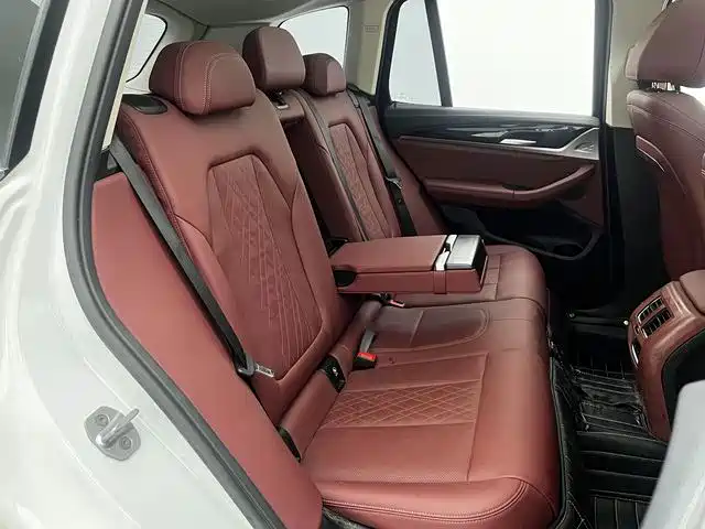 BMW X3 — миниатюра 12