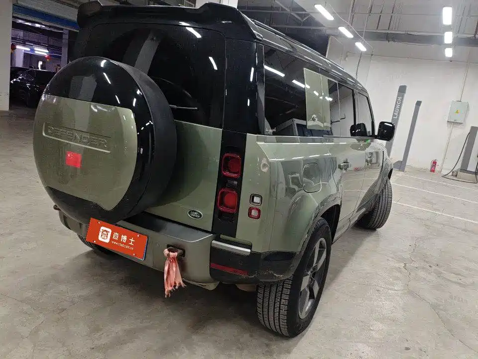 Land Rover Defender — миниатюра 3