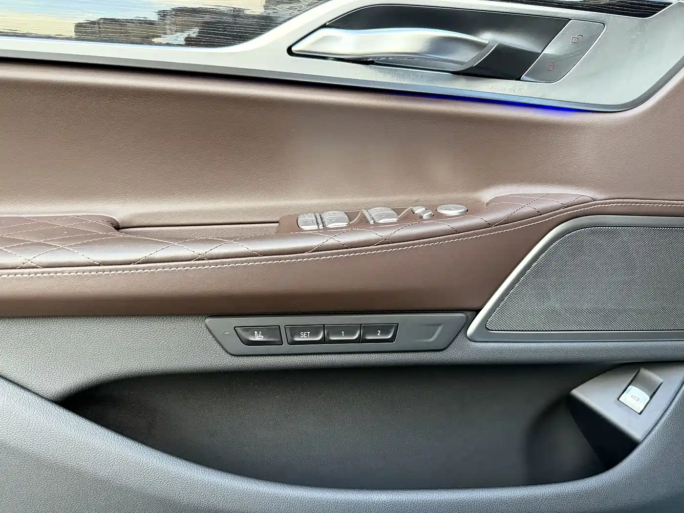 BMW 7 series id 4514378 из Китая 37