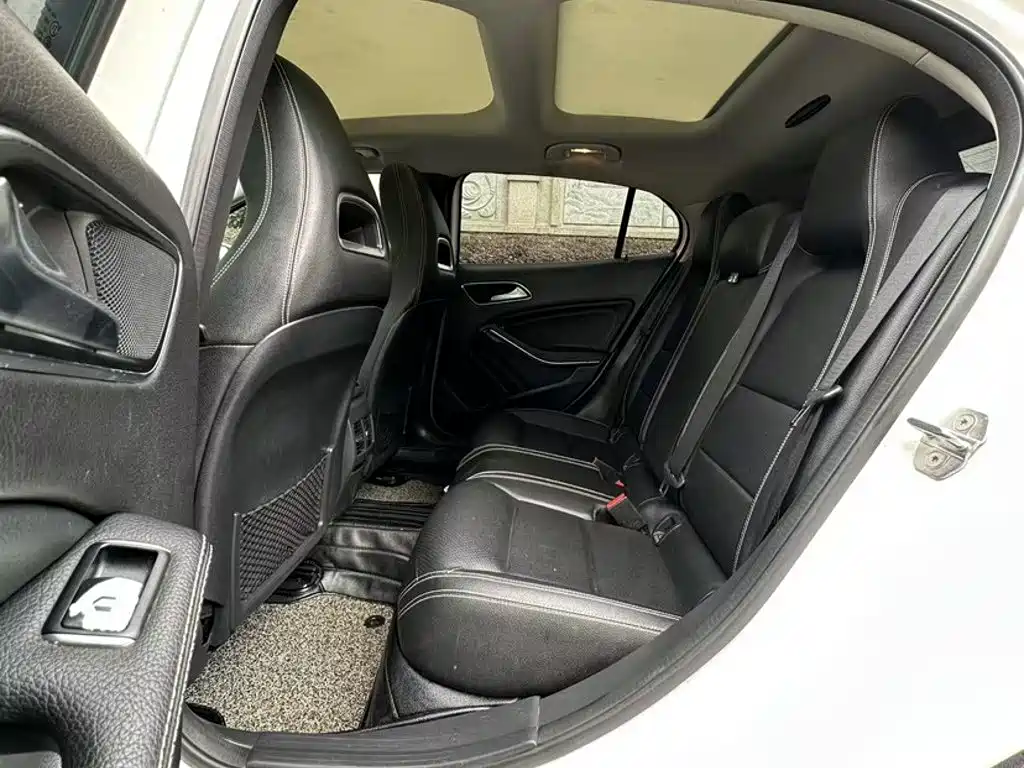 Mercedes-Benz GLA — миниатюра 21