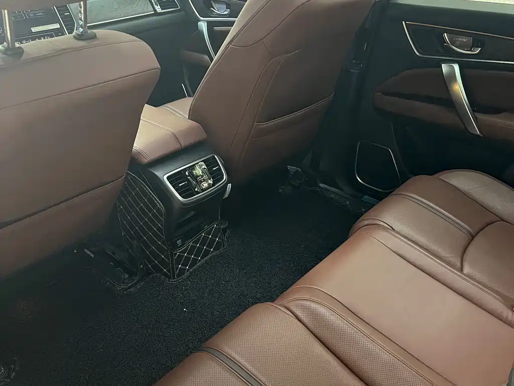 Honda UR-V — миниатюра 7