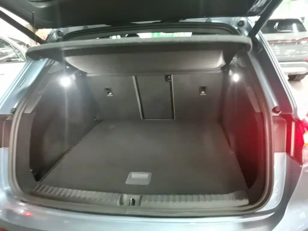 Audi Q4 e-tron — миниатюра 19